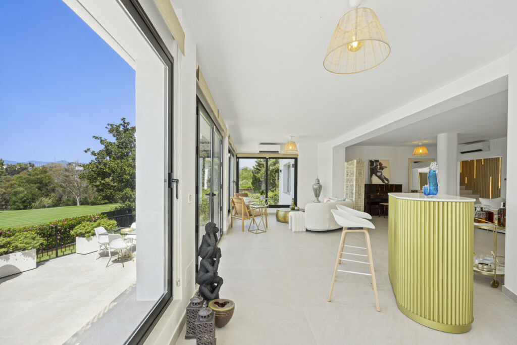 Detached Villa Guadalmina Alta Málaga - image 12