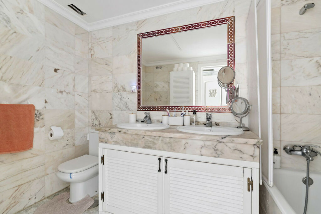 Middle Floor Apartment Mijas Golf Málaga - image 10