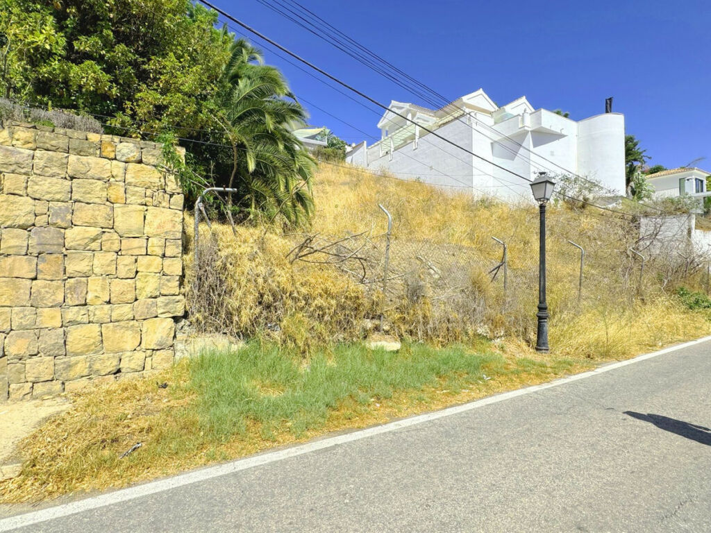 Residential Plot Nueva Andalucía Málaga - image 10