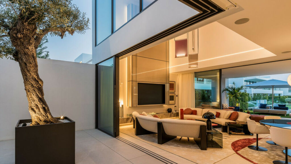 Semi-Detached House The Golden Mile Málaga - image 3