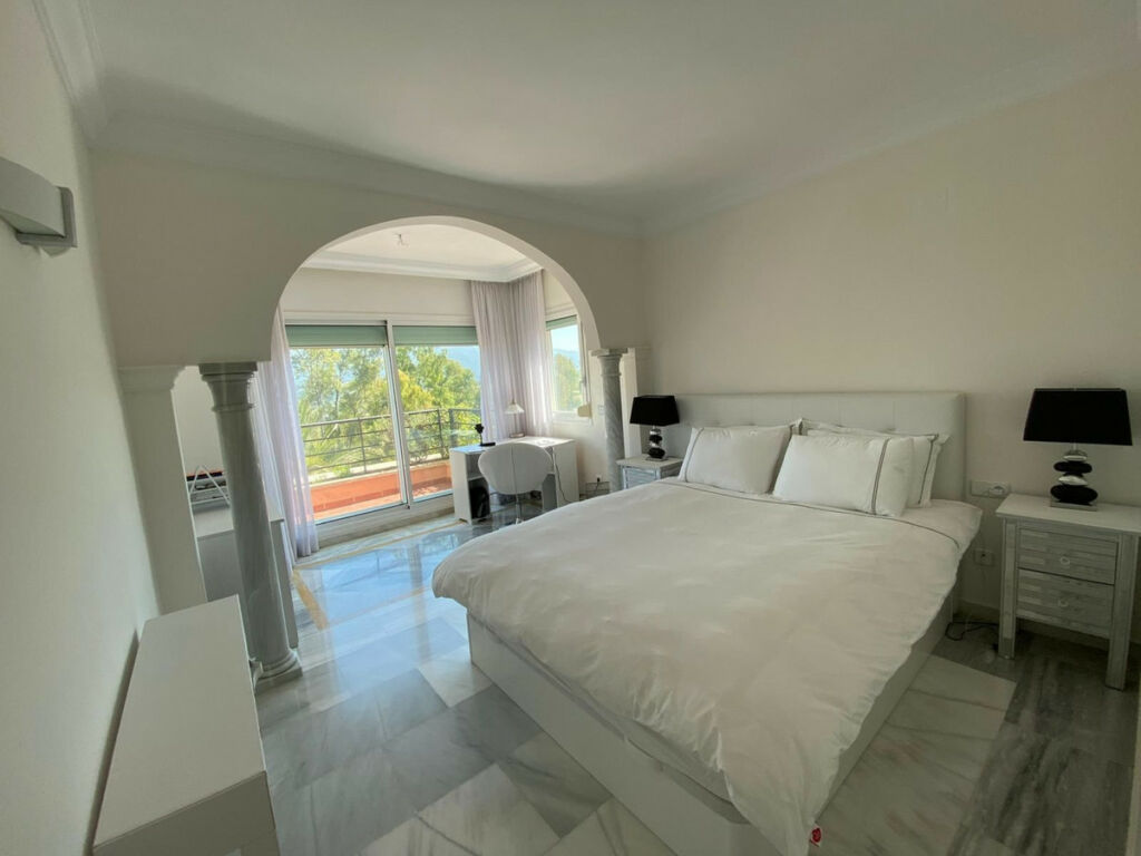 Ground Floor Apartment Nueva Andalucía Málaga - image 11