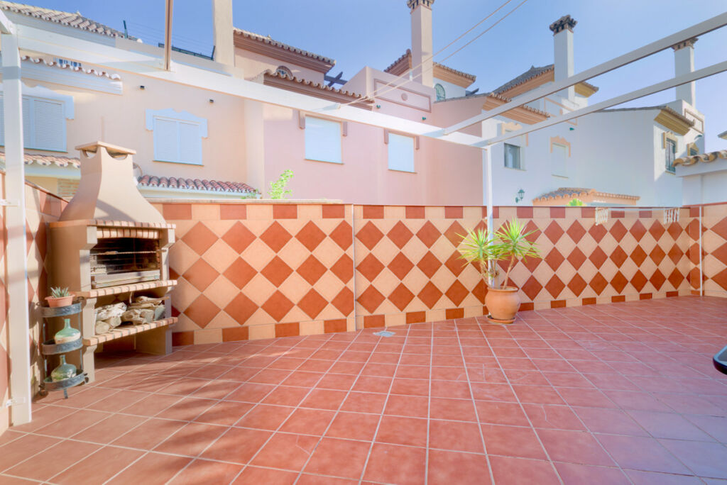 Townhouse Torre del Mar Málaga - image 11
