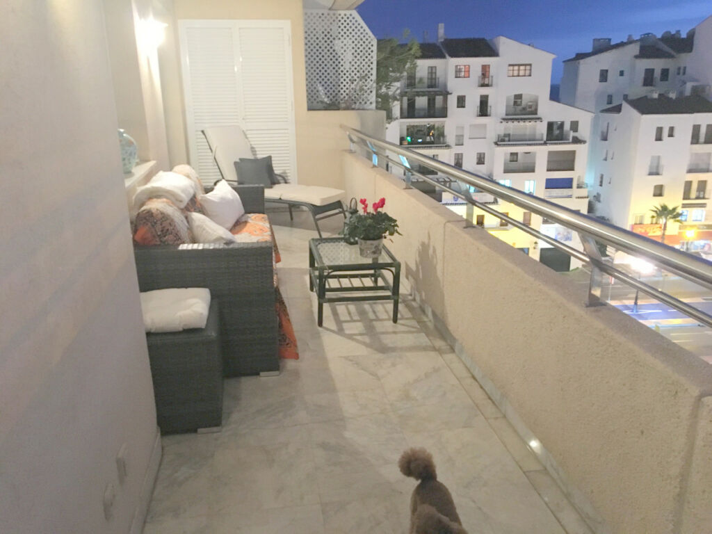 Middle Floor Apartment Puerto Banús Málaga - image 11