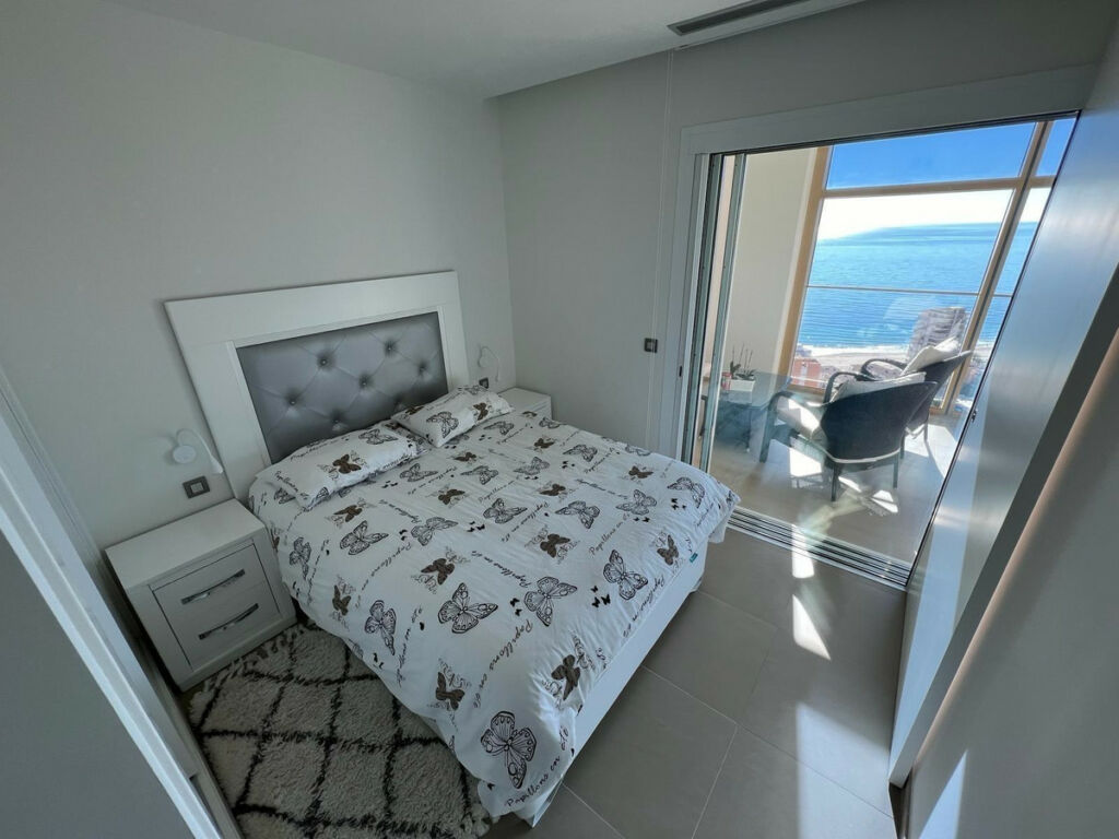 Middle Floor Apartment Benidorm Alicante - image 12