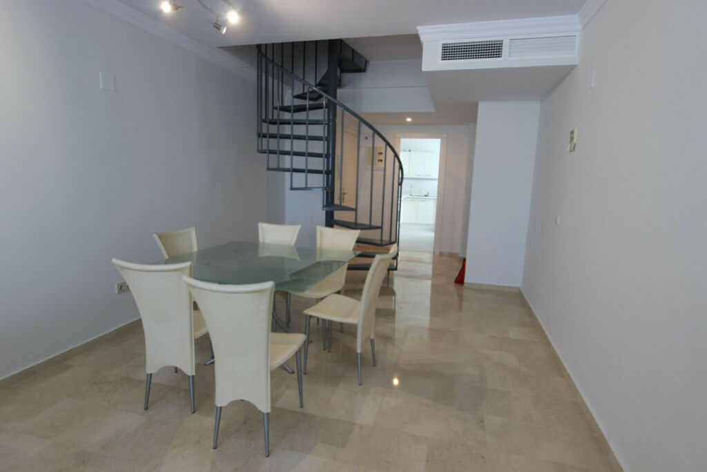 Penthouse Puerto Banús Málaga - image 12