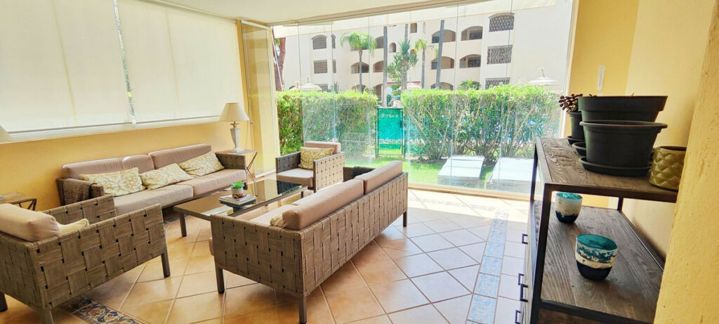 Ground Floor Apartment Elviria Málaga - image 11