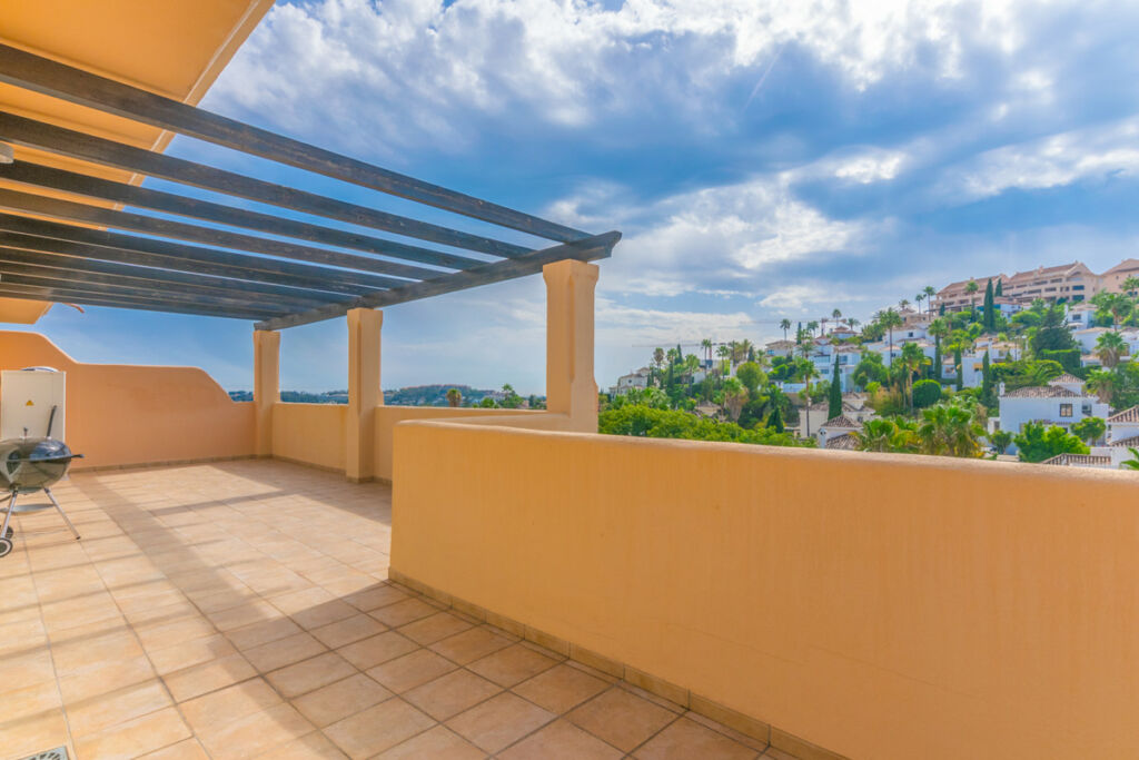 Penthouse Nueva Andalucía Málaga - image 12