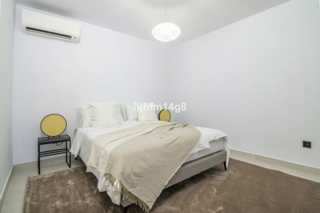 Detached Villa San Pedro de Alcántara Málaga - image 12