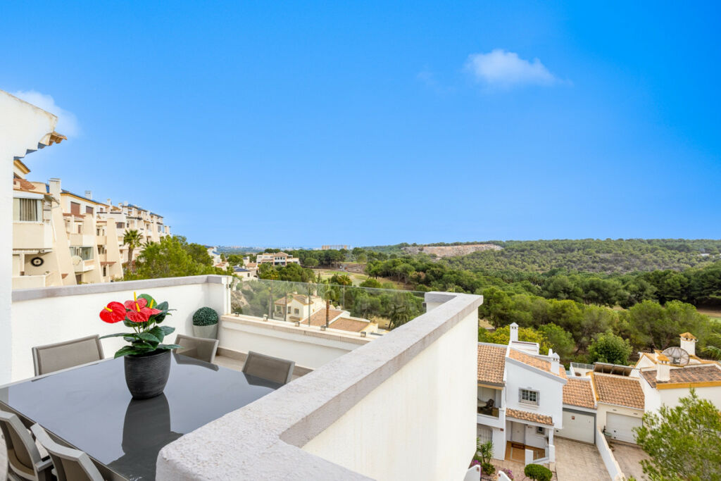 Detached Villa Las Ramblas Golf Alicante - image 13