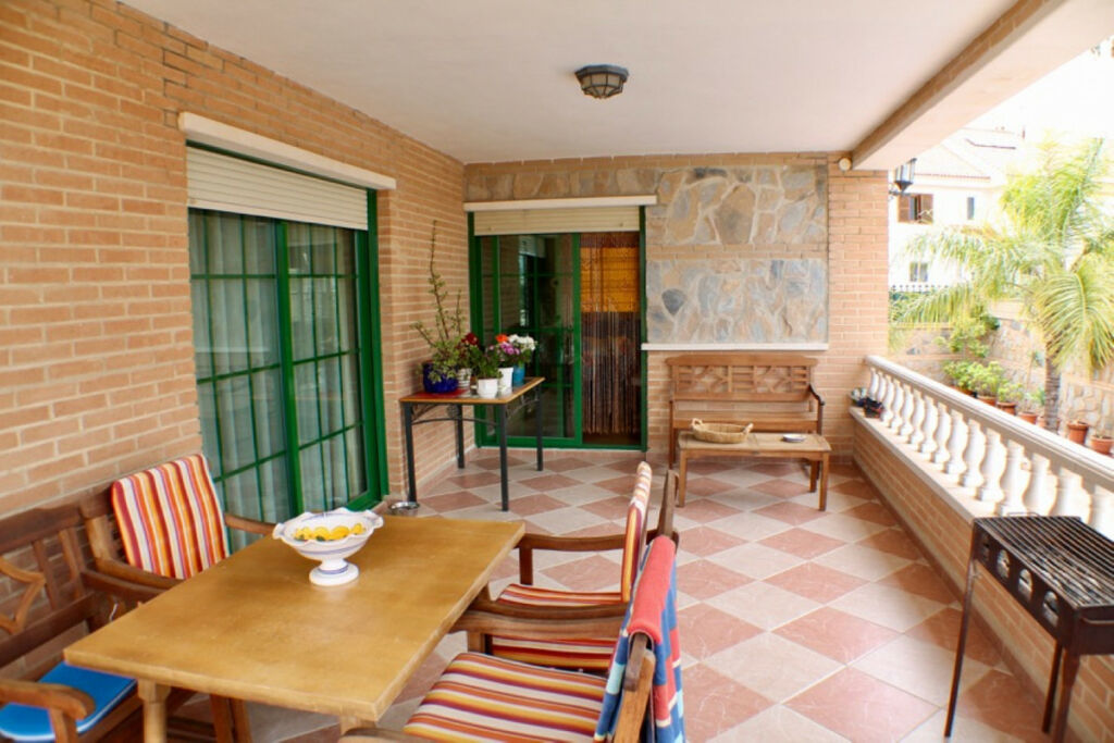 Detached Villa Benidorm Alicante - image 3