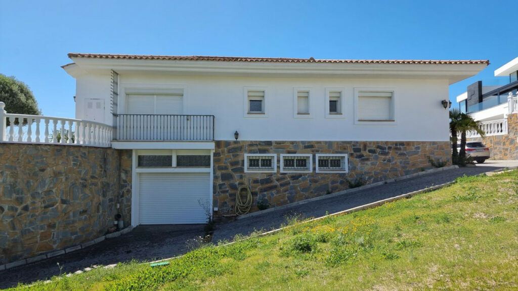 Detached Villa Benahavís Málaga - image 13