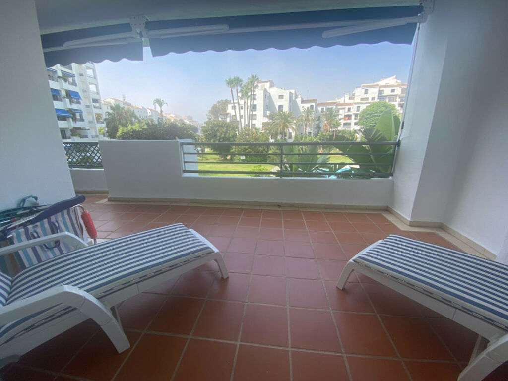 Middle Floor Apartment Puerto Banús Málaga - image 14