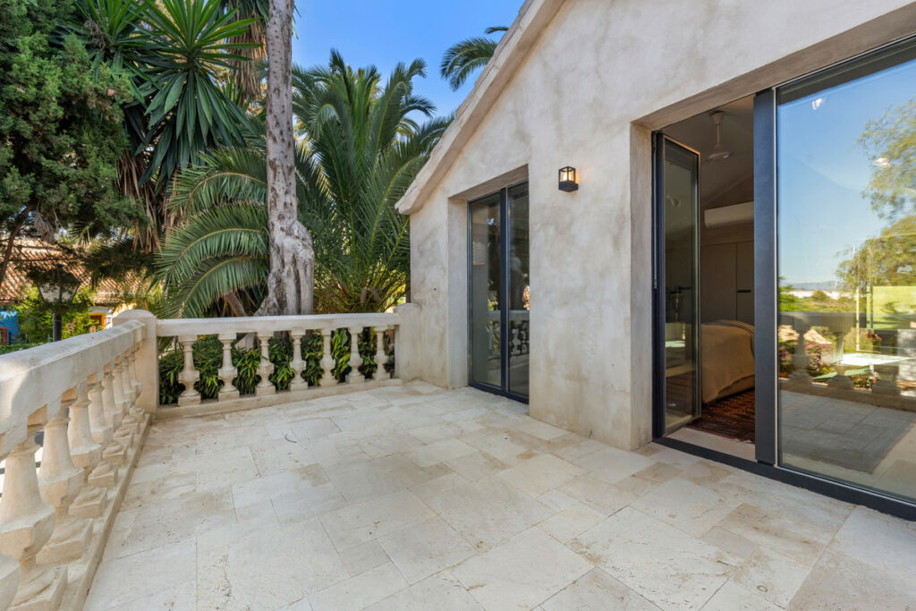 Detached Villa Río Real Málaga - image 30