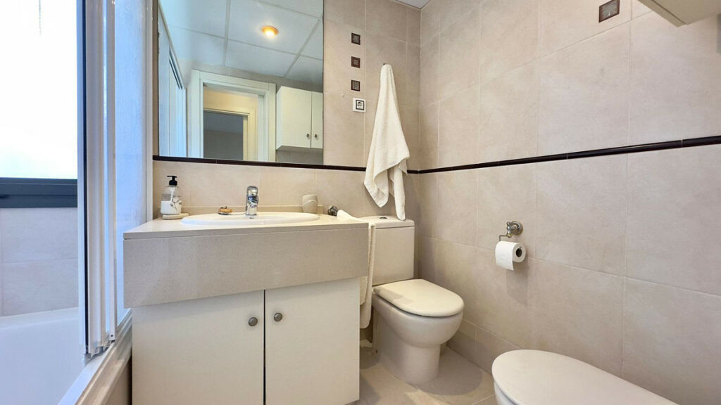 Middle Floor Apartment Benidorm Alicante - image 14