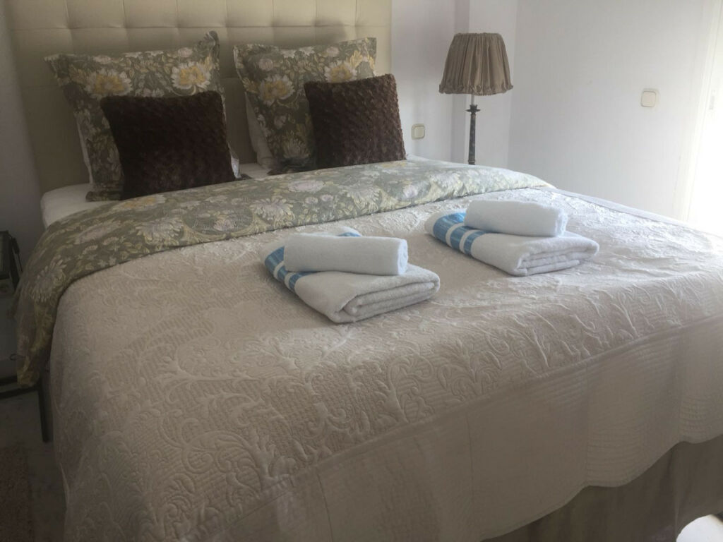 Middle Floor Apartment Puerto Banús Málaga - image 14
