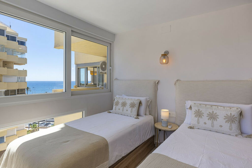 Middle Floor Apartment Marbella Málaga - image 17