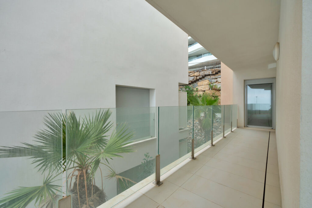 Middle Floor Apartment Benalmadena Málaga - image 15