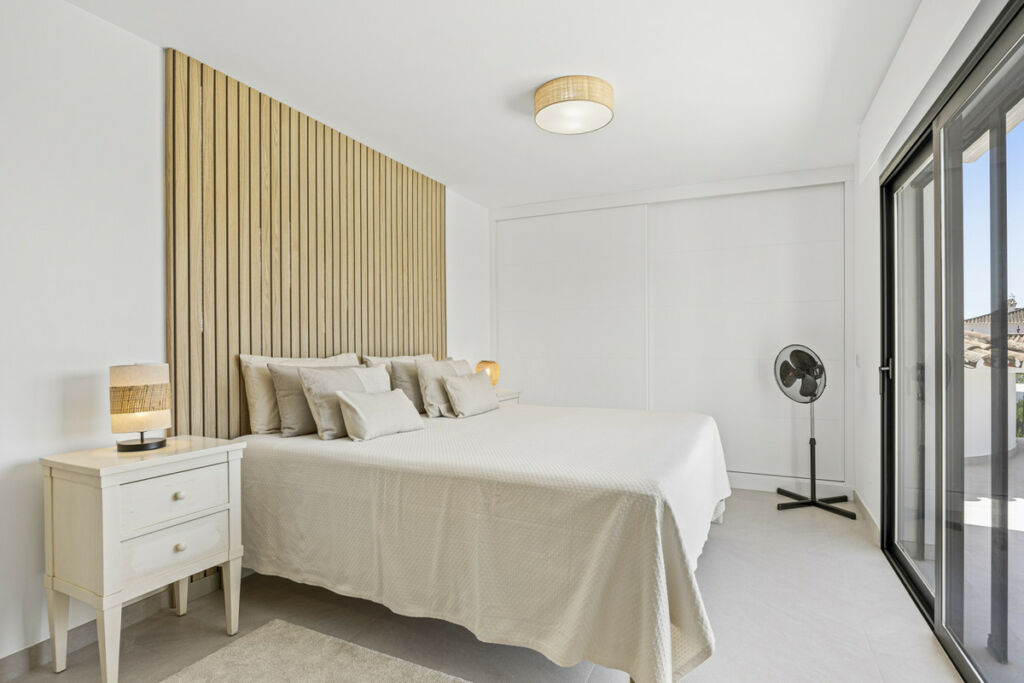 Detached Villa Guadalmina Alta Málaga - image 17