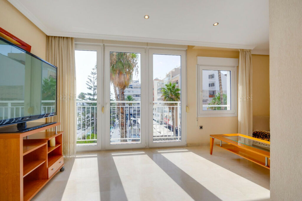 Middle Floor Apartment Torrevieja Alicante - image 16