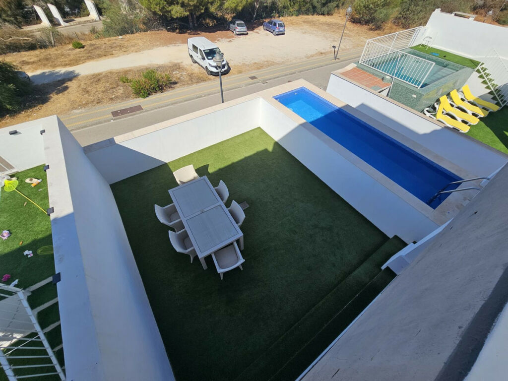 Semi-Detached House Cabopino Málaga - image 16