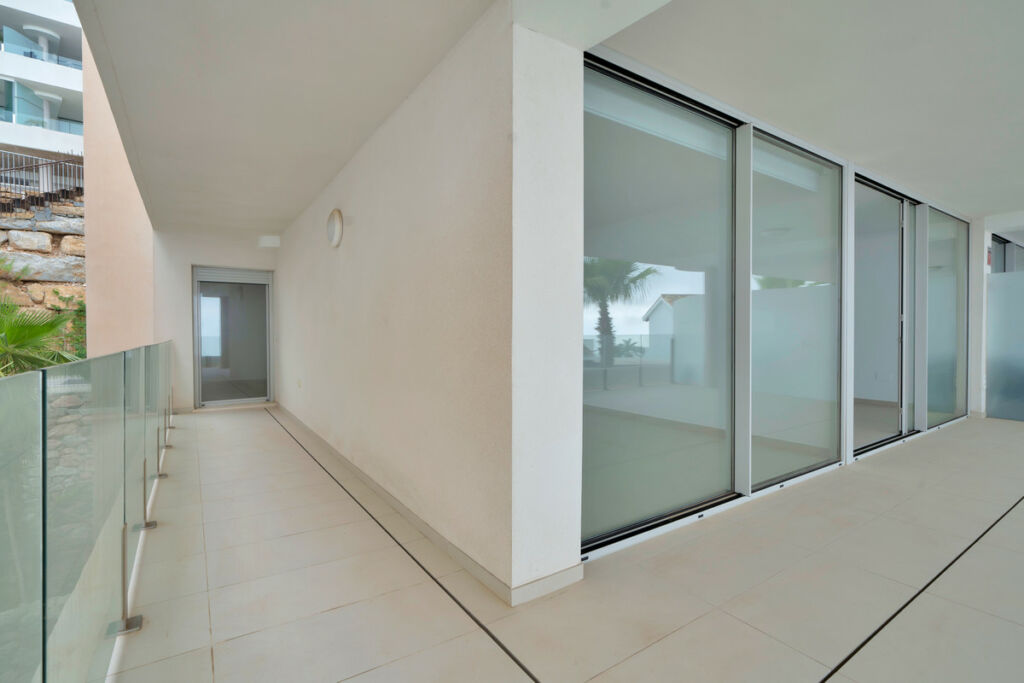 Middle Floor Apartment Benalmadena Málaga - image 16
