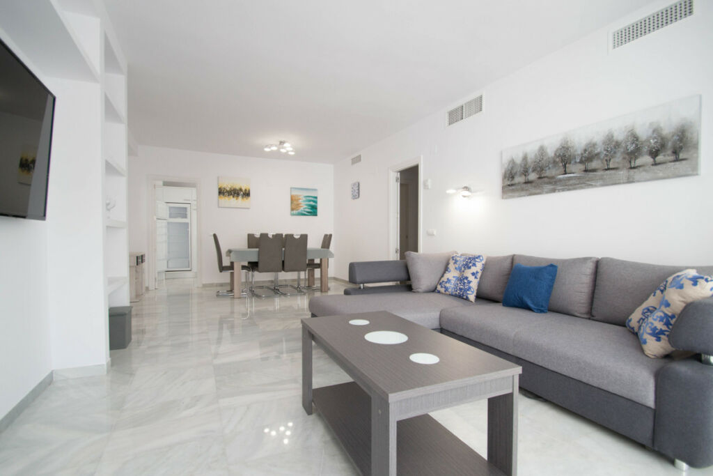 Middle Floor Apartment Puerto Banús Málaga - image 17