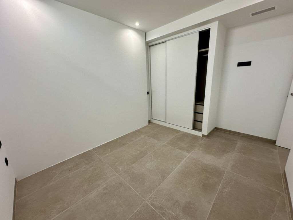 Detached Villa Polop Alicante - image 17