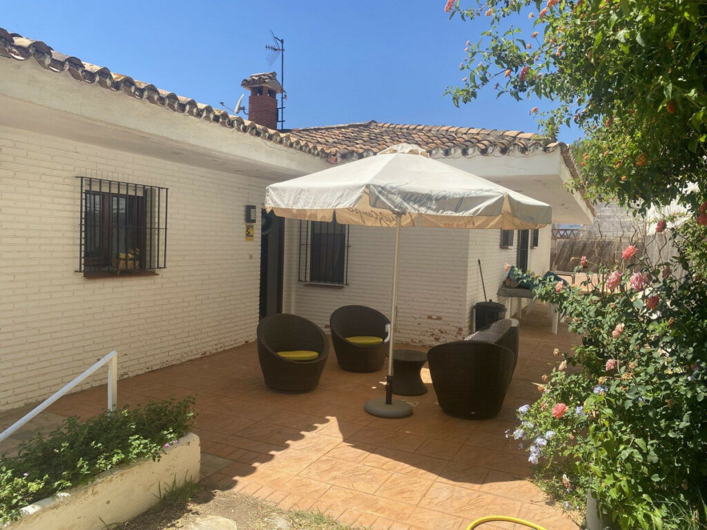 Detached Villa La Capellania Málaga - image 18
