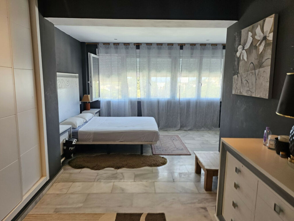 Semi-Detached House Cabopino Málaga - image 18