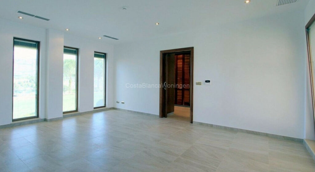 Detached Villa Penaguila Alicante - image 18