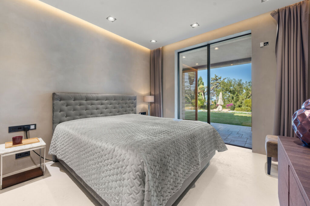 Detached Villa Río Real Málaga - image 16
