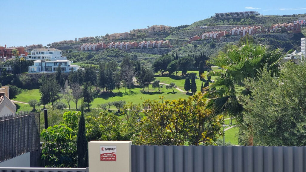 Detached Villa Benahavís Málaga - image 18