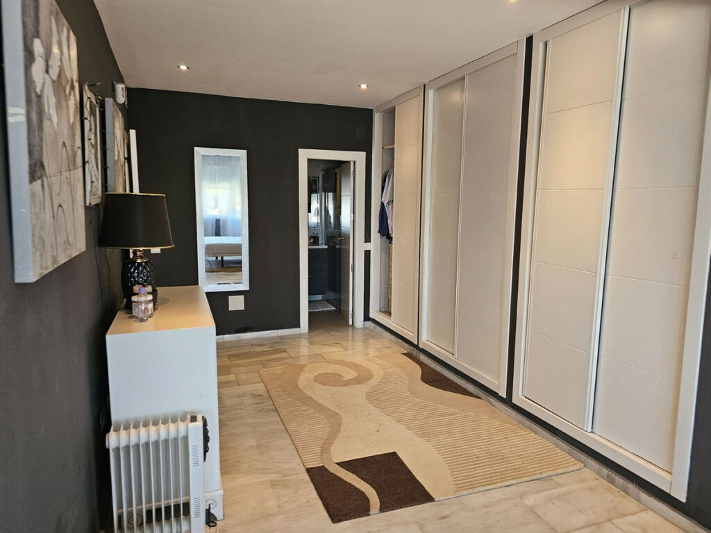 Semi-Detached House Cabopino Málaga - image 19