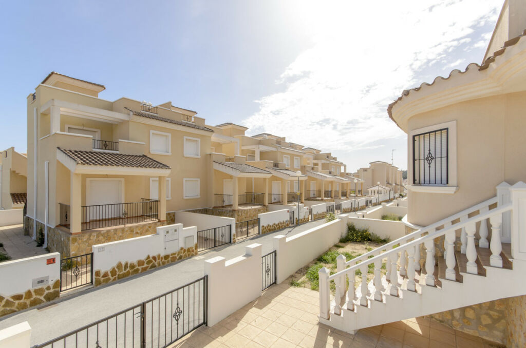 Semi-Detached House San Miguel de Salinas Alicante - image 19