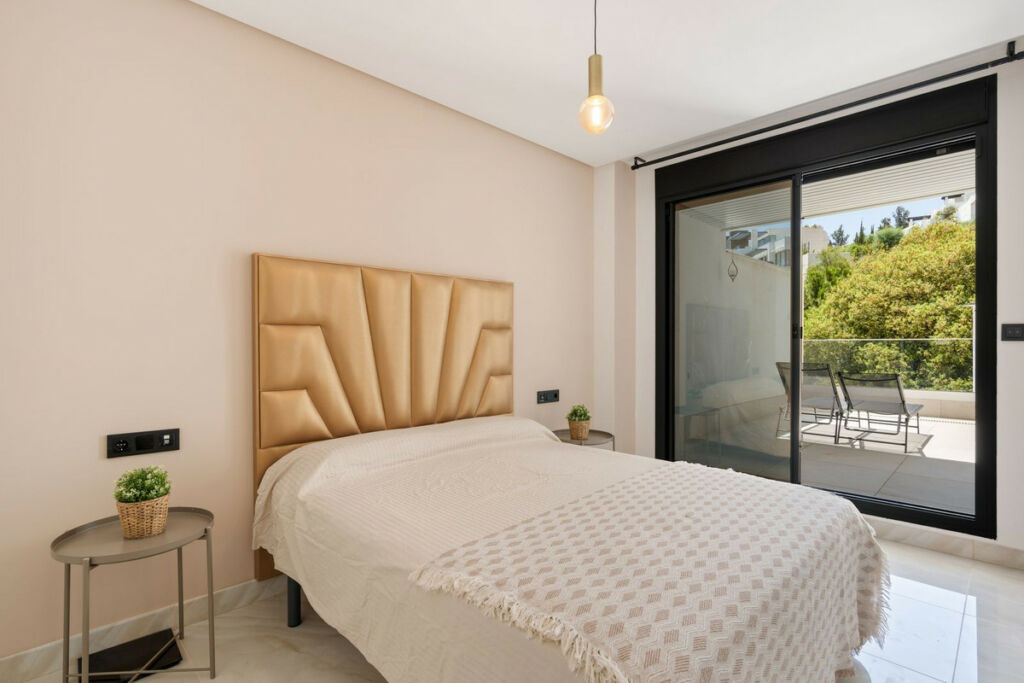 Ground Floor Apartment Benahavís Málaga - image 19