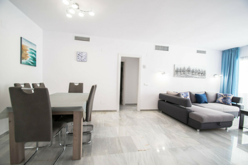 Middle Floor Apartment Puerto Banús Málaga - image 19