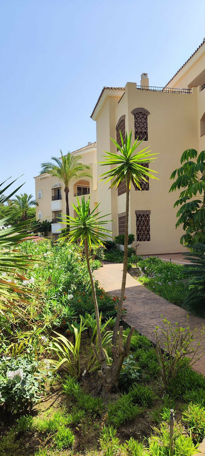 Ground Floor Apartment Elviria Málaga - image 2