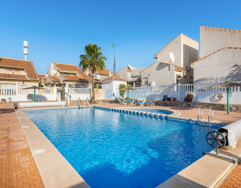 Detached Villa Ciudad Quesada Alicante - image 2