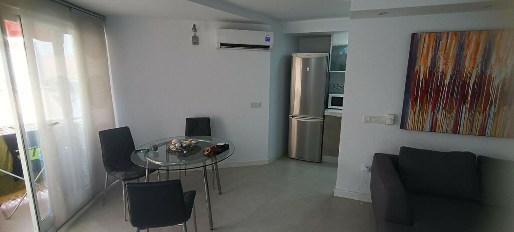Middle Floor Apartment Marbella Málaga - image 2