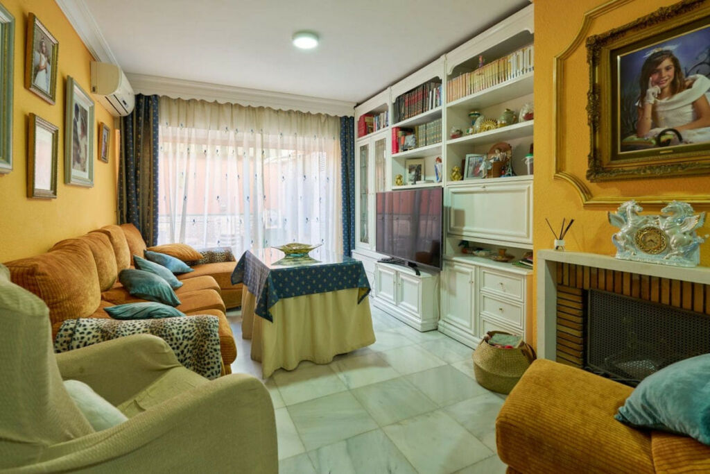 Semi-Detached House La Cala de Mijas Málaga - image 8