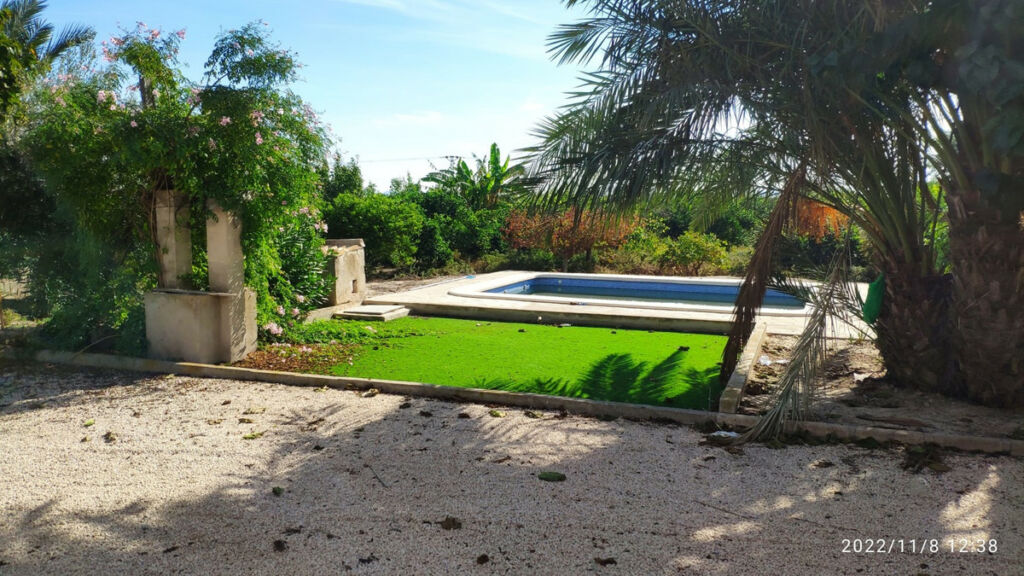 Detached Villa Redován Alicante - image 2