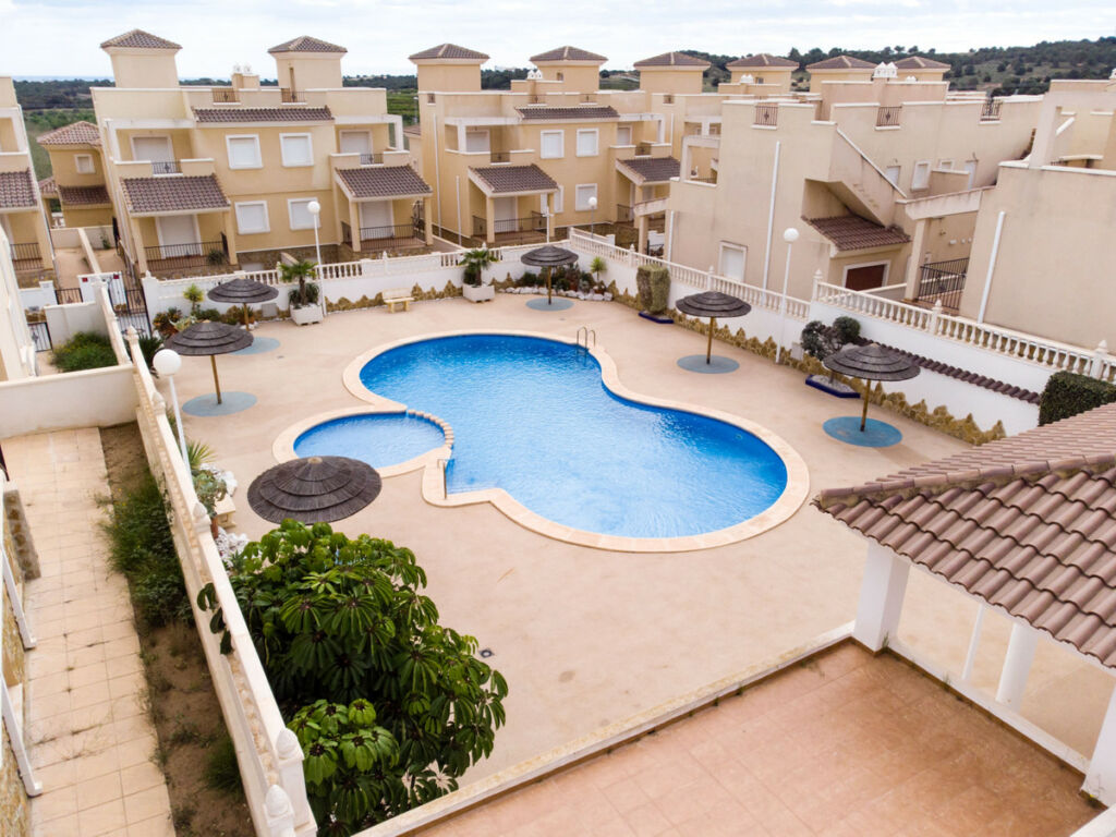 Semi-Detached House San Miguel de Salinas Alicante - image 2