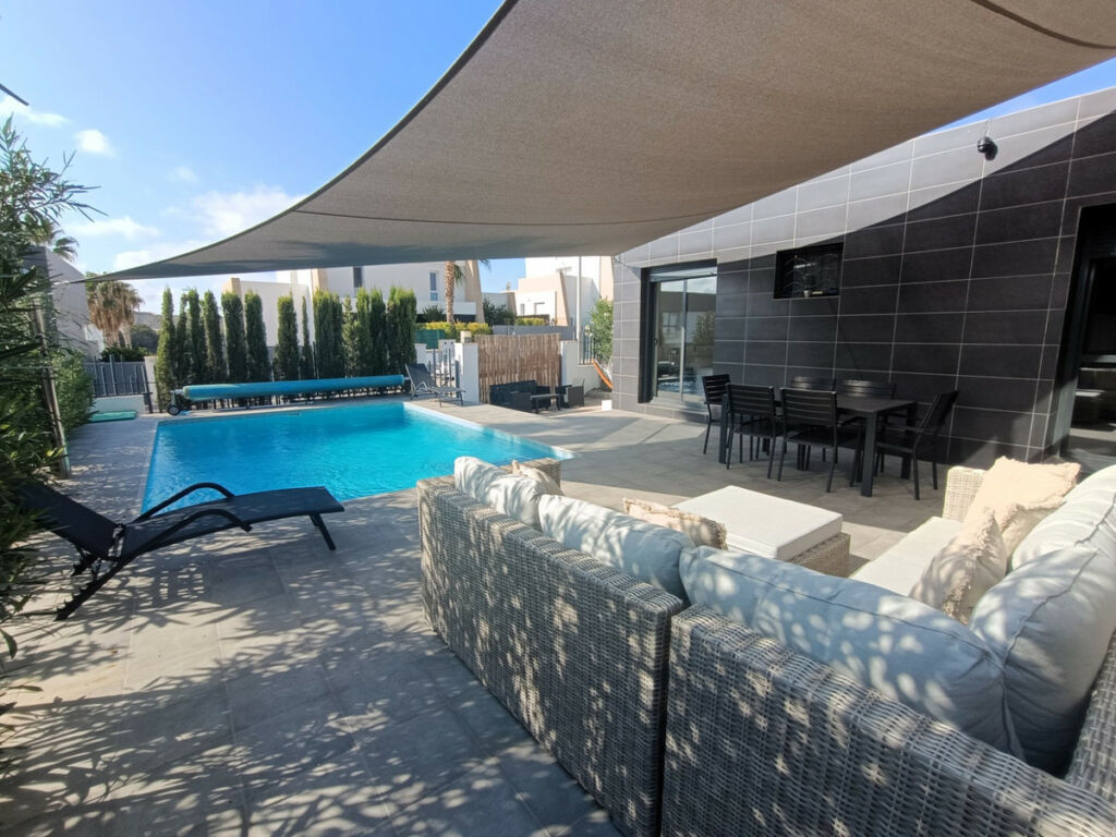 Semi-Detached House La Finca Golf Alicante - image 2