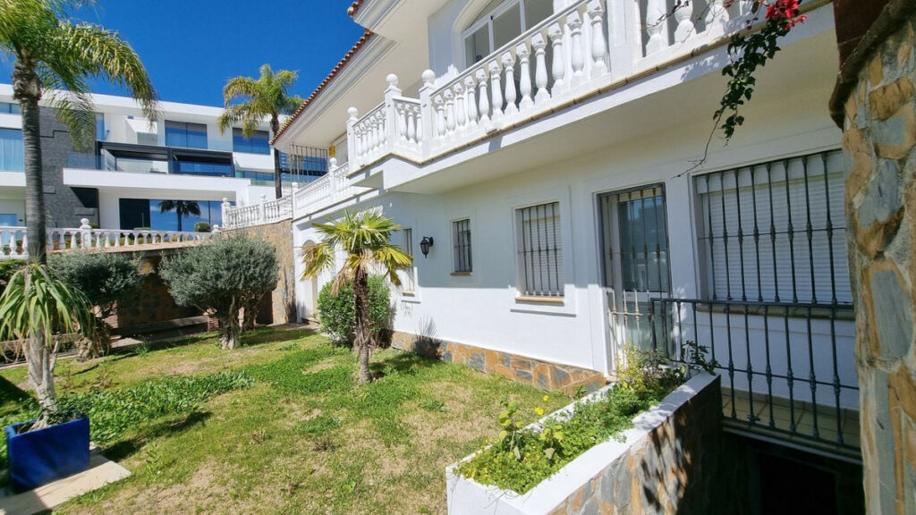 Detached Villa Benahavís Málaga - image 20