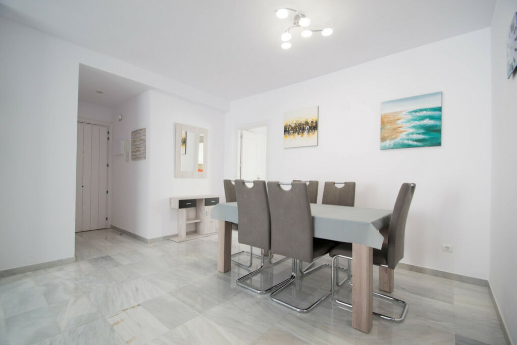 Middle Floor Apartment Puerto Banús Málaga - image 20