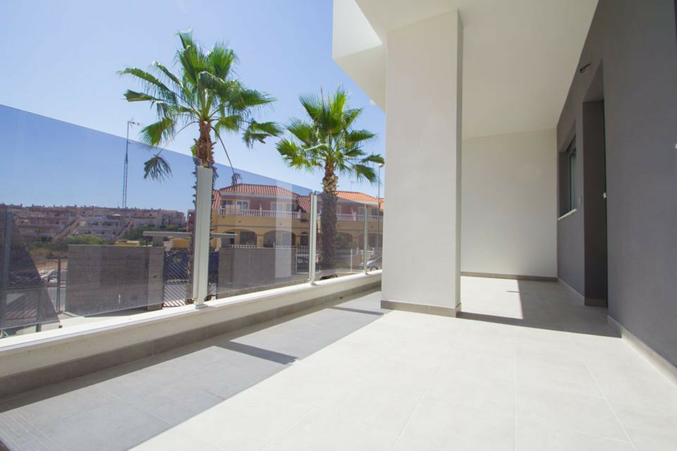 Ground Floor Apartment Villamartin Alicante - image 20