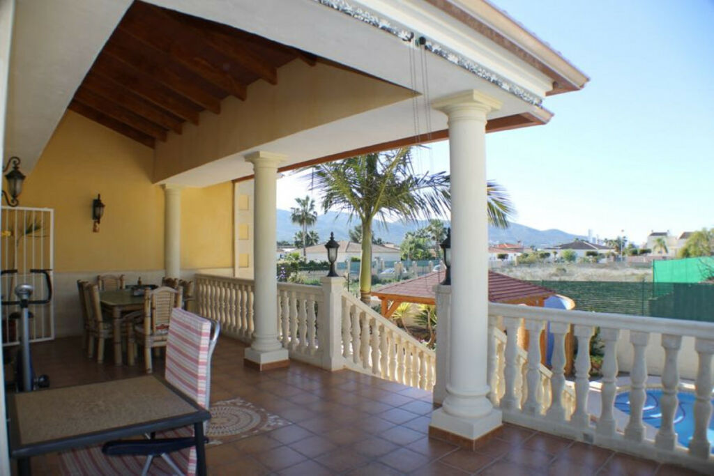 Detached Villa L'Alfás del Pi Alicante - image 22
