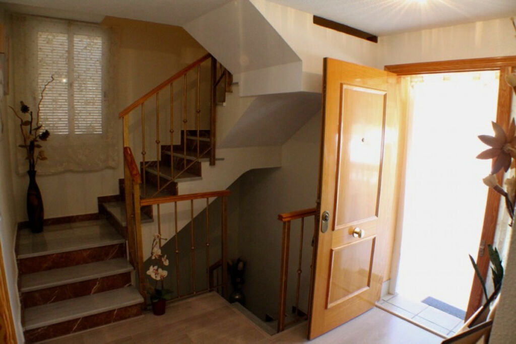 Detached Villa La Nucia Alicante - image 22