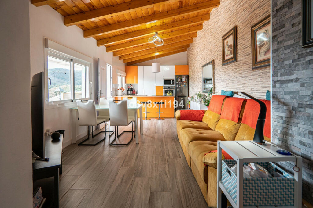 Detached Villa Macharaviaya Málaga - image 21