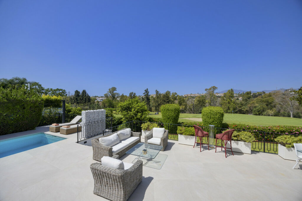 Detached Villa Guadalmina Alta Málaga - image 23